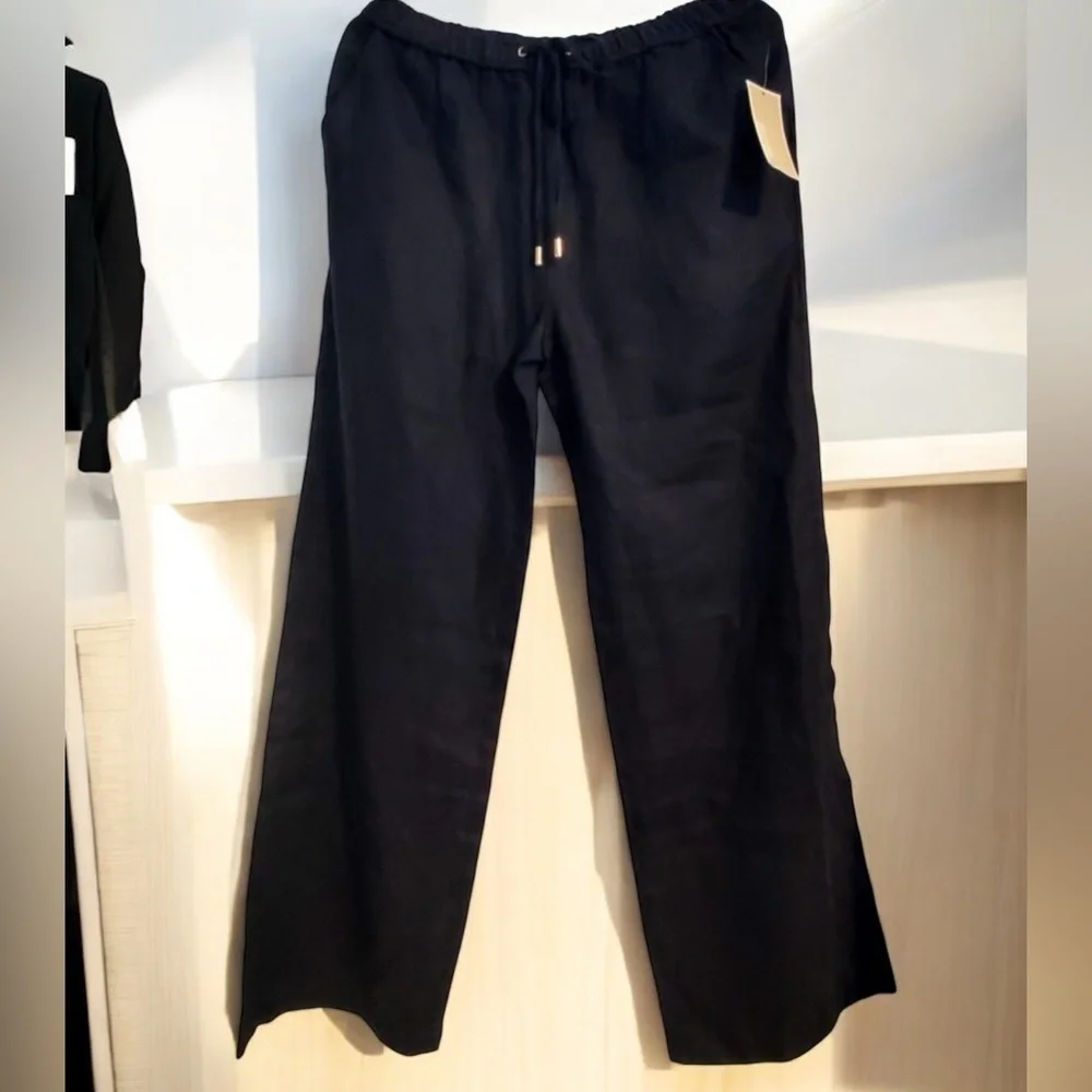 MICHAEL Michael Kors Black Sweatpants with Drawstring Waist
